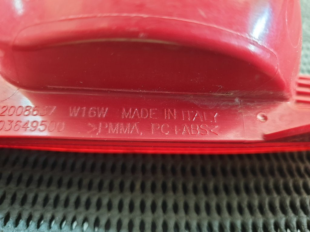 Fiat 500 Right Rear Bumper Reverse and Fog Lamp
