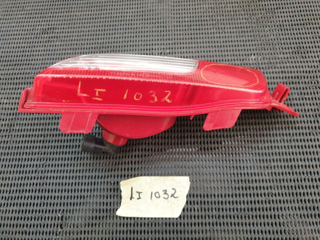 Fiat 500 Right Rear Bumper Reverse and Fog Lamp