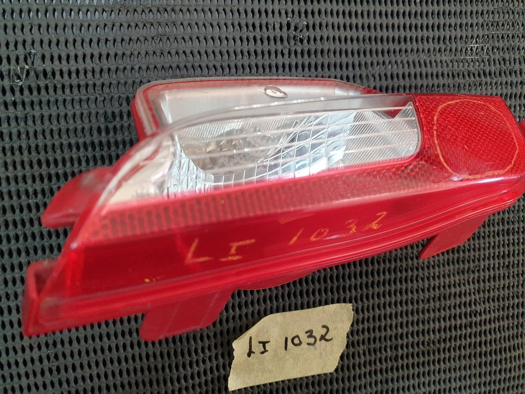 Fiat 500 Right Rear Bumper Reverse and Fog Lamp
