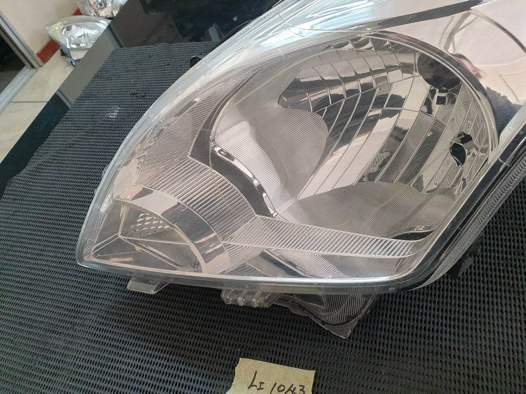 Toyota Starlet Suzuki Baleno Left Headlight