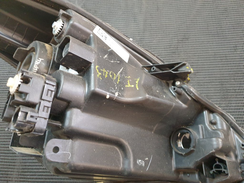 Toyota Starlet Suzuki Baleno Left Headlight