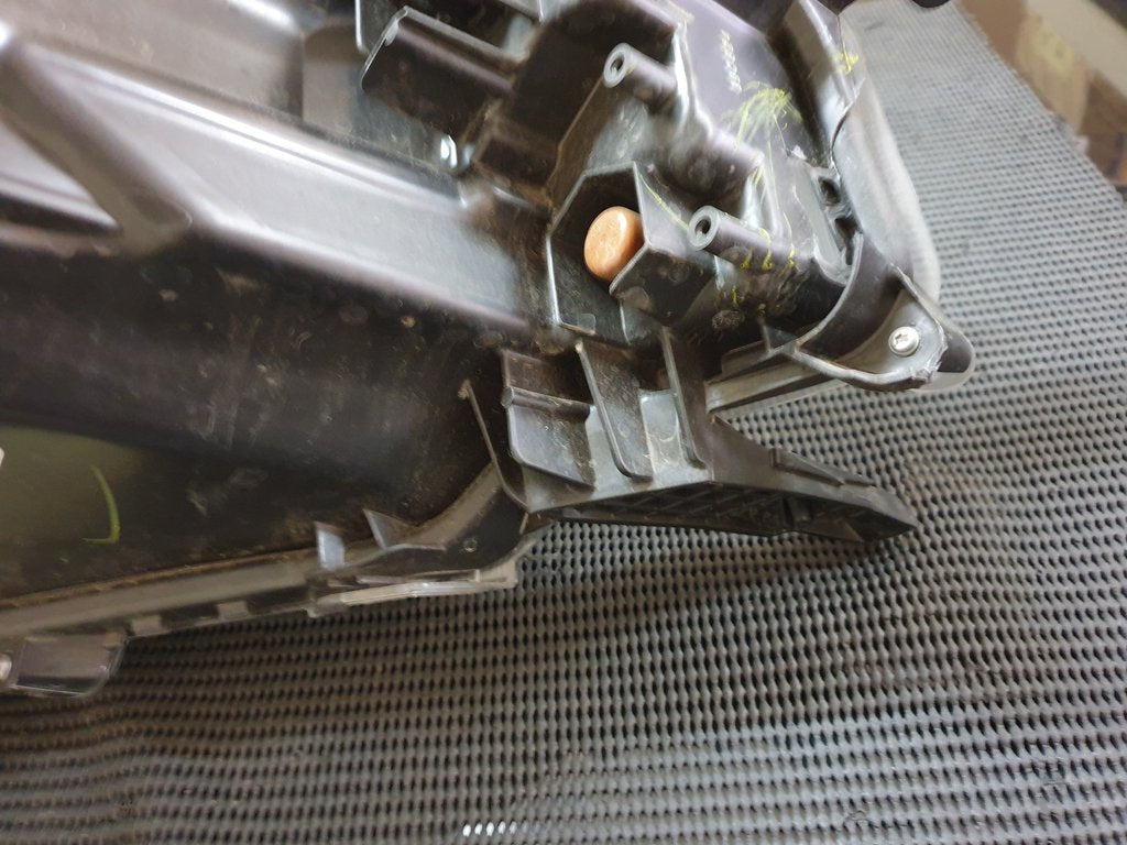 Toyota Hilux Left Headlight