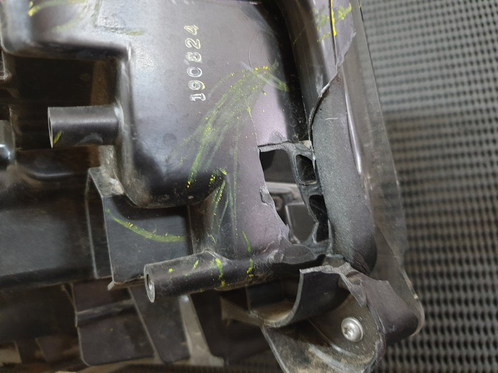 Toyota Hilux Left Headlight