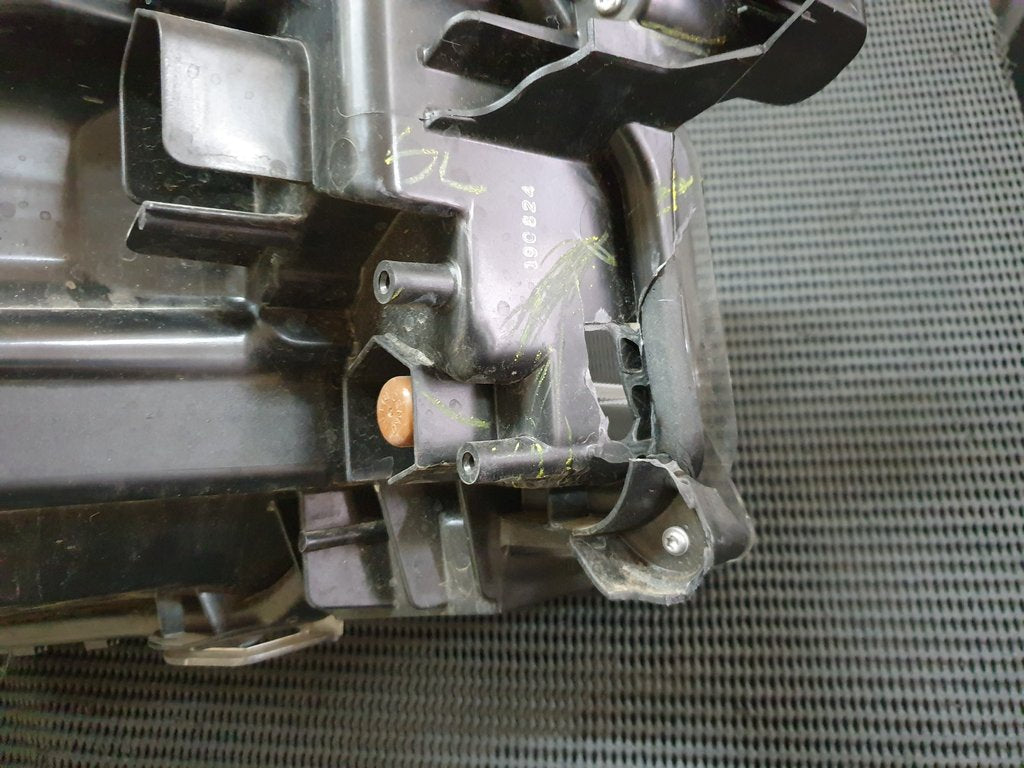 Toyota Hilux Left Headlight