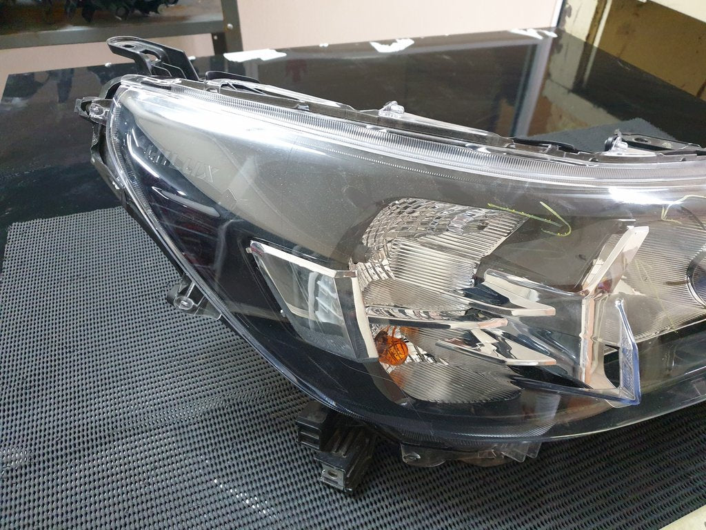 Toyota Hilux Right Headlight