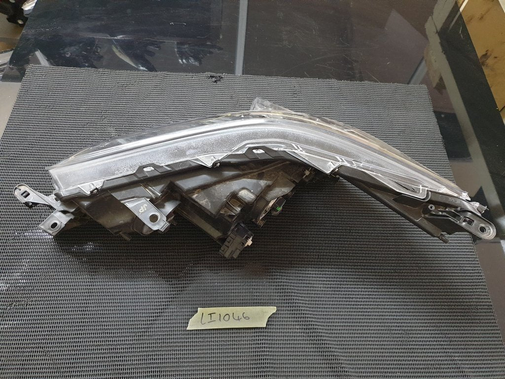 Toyota Hilux Right Headlight