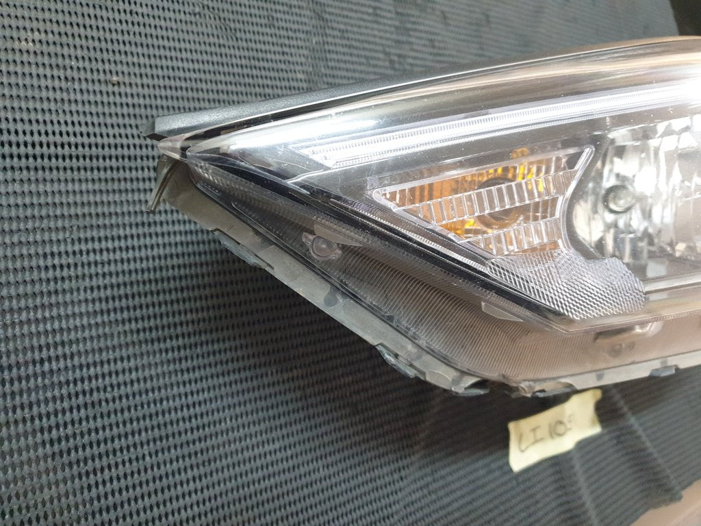 Hyundai Tucson Left Headlight