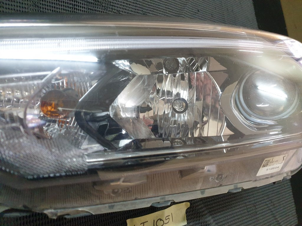 Hyundai Tucson Left Headlight