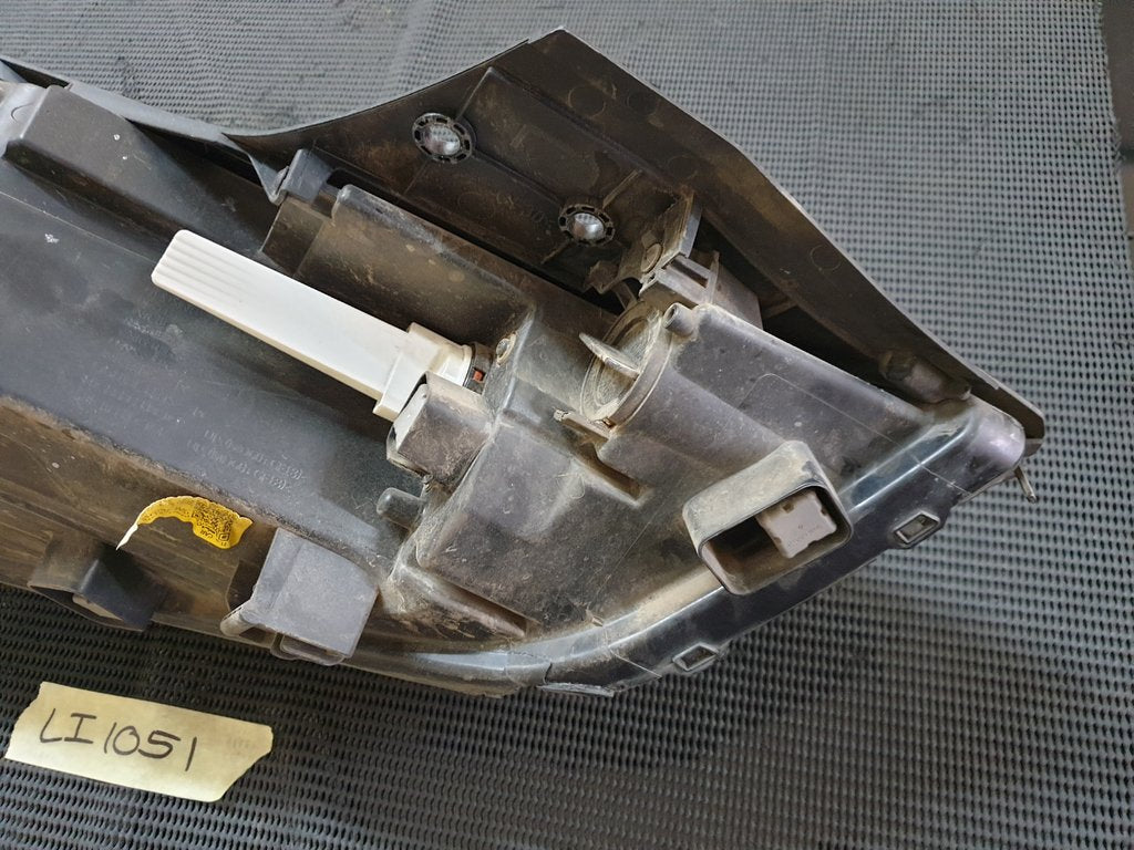 Hyundai Tucson Left Headlight