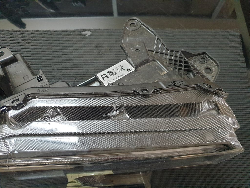 Ford Ranger Right Headlight