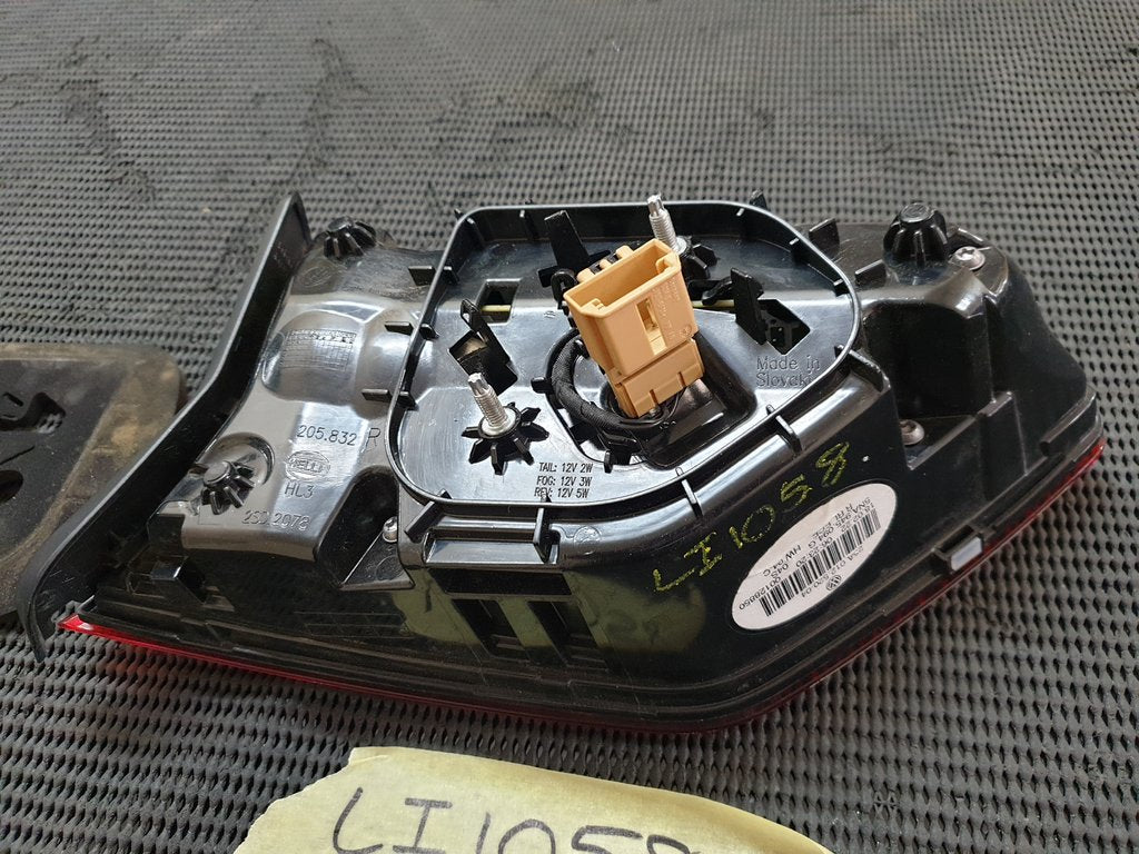 Volkswagen Tiguan Right Rear Inner Taillight