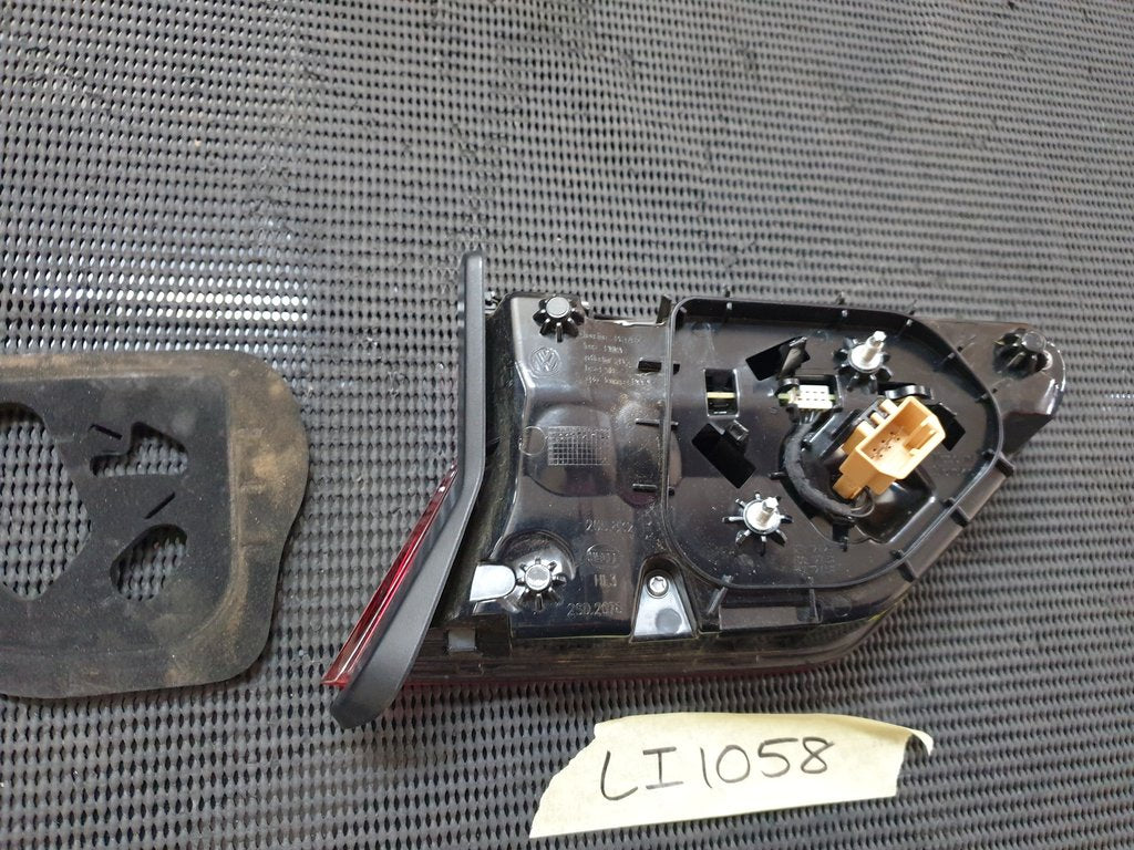 Volkswagen Tiguan Right Rear Inner Taillight
