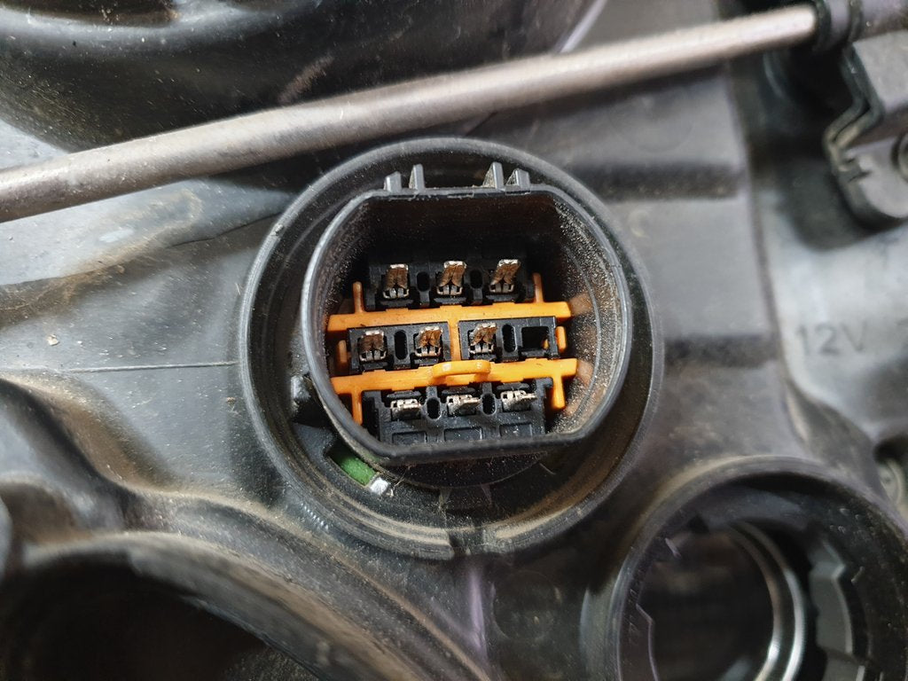 Hyundai H100 Pickup Right Headlight