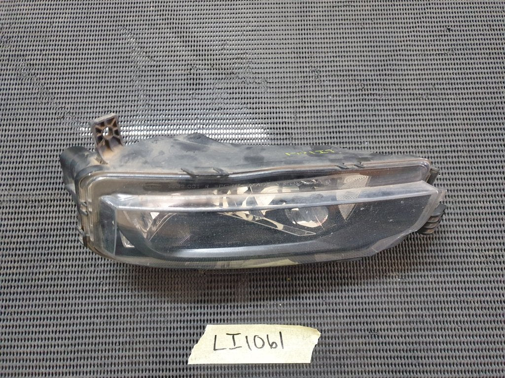 Volkswagen Transporter Right Fog Light