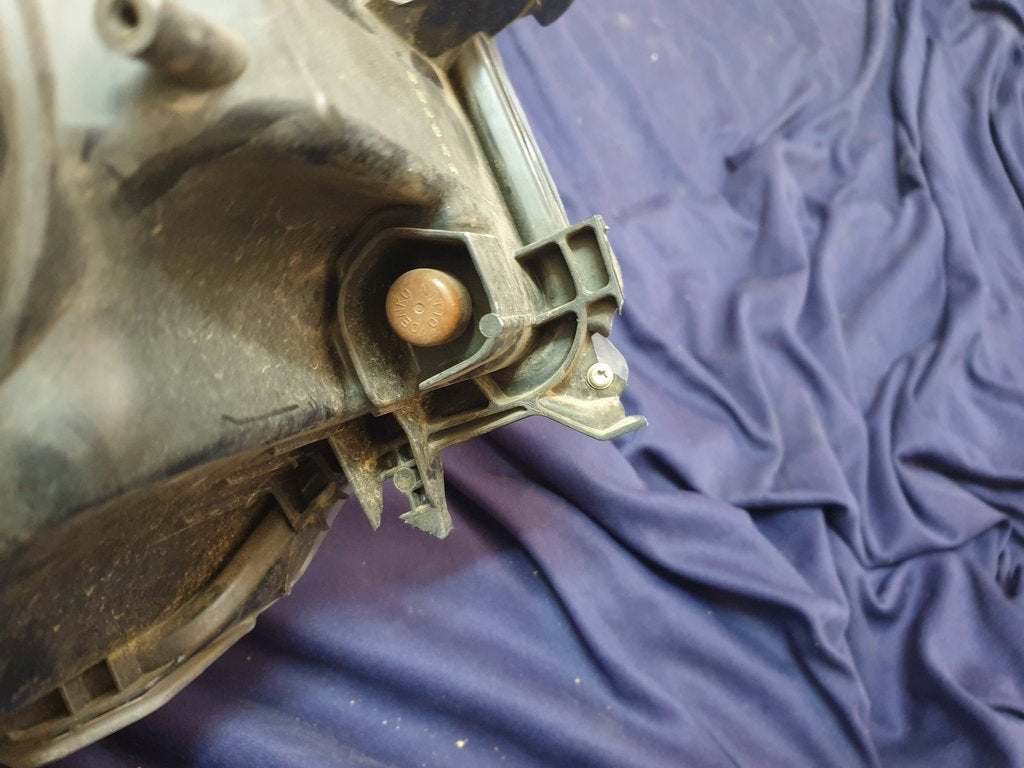 Toyota Hilux Left Headlight