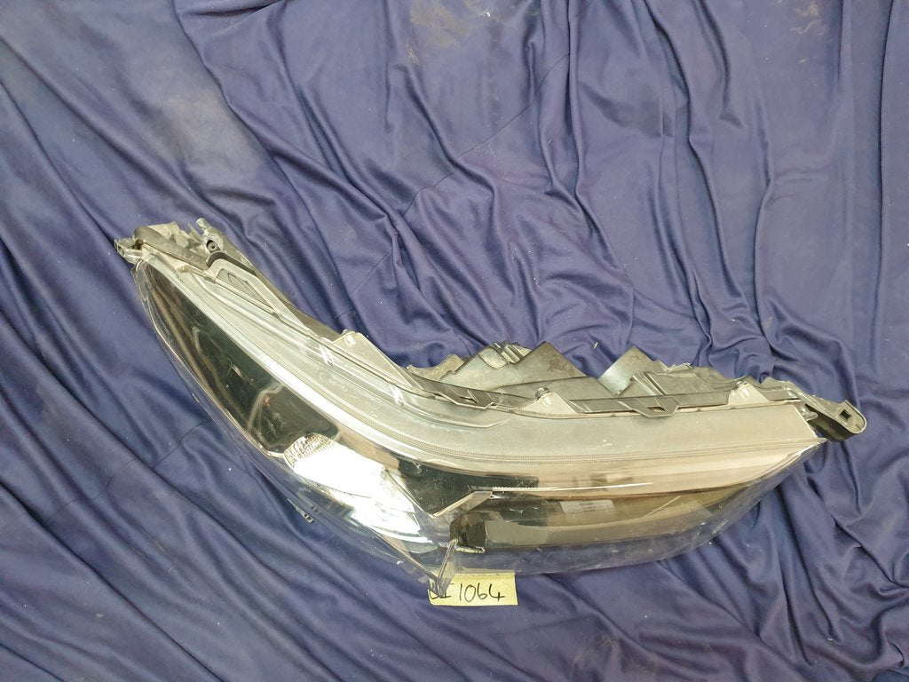 Toyota Hilux Right Headlight