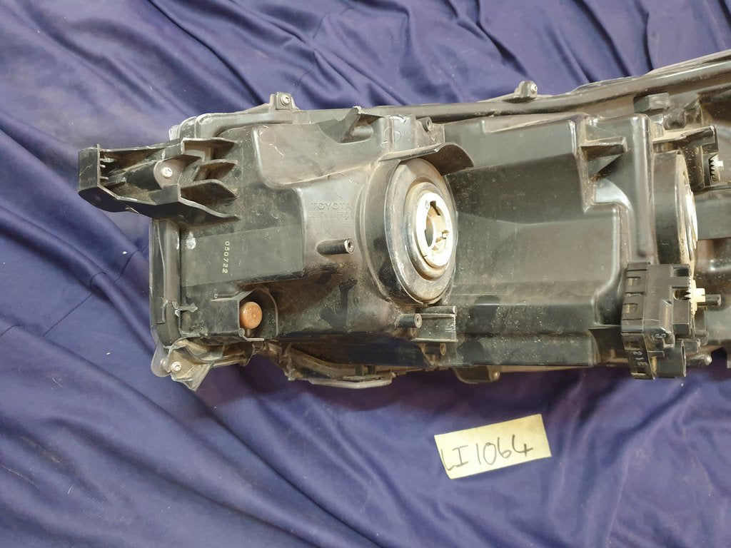 Toyota Hilux Right Headlight