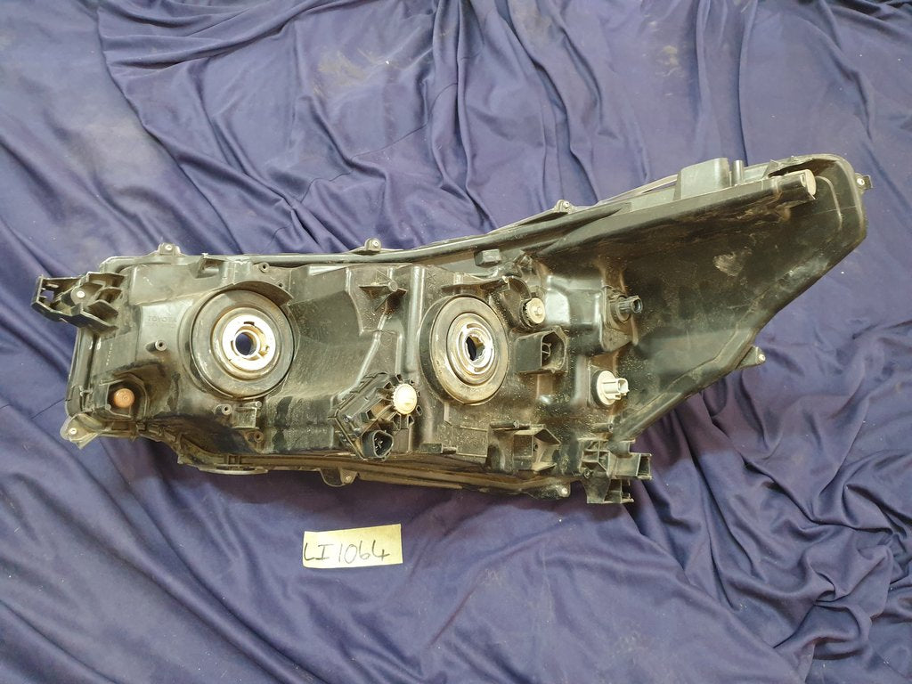 Toyota Hilux Right Headlight