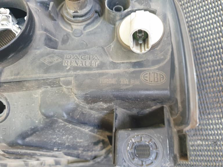 Nissan NP200 Right Headlight