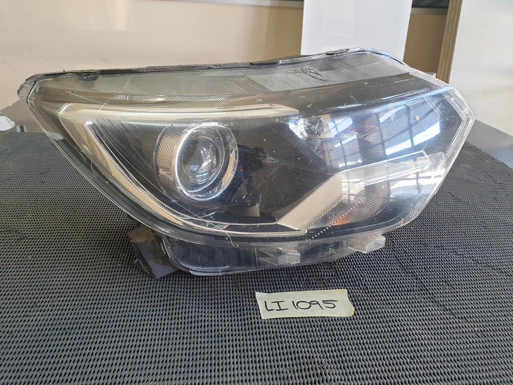Renault Triber Right Headlight