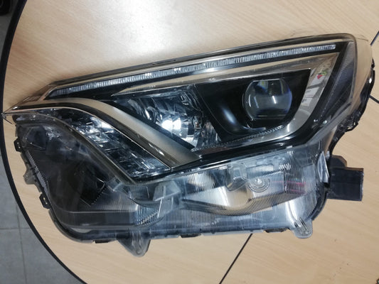 Toyota Rav4 2.0 GX Left Headlight