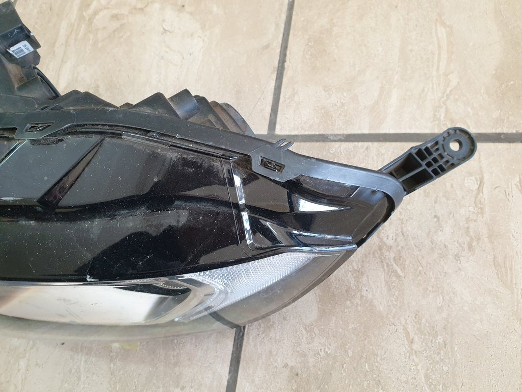 Ford Ecosport Left Headlight