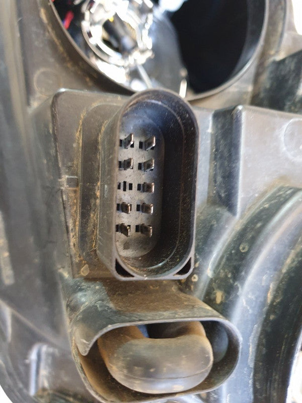 Ford Transit 2016 Right Headlight
