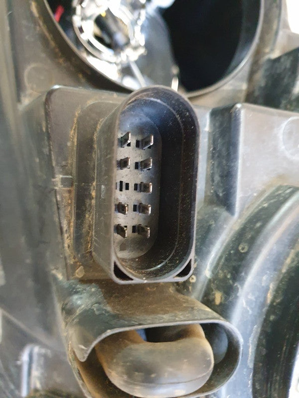 Ford Transit 2016 Right Headlight