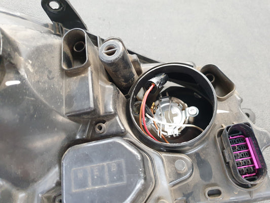 Volkswagen Polo Vivo 2012 Left Headlight