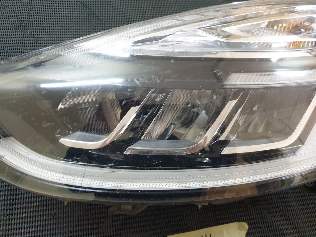 Renault Clio IV Left Headlight