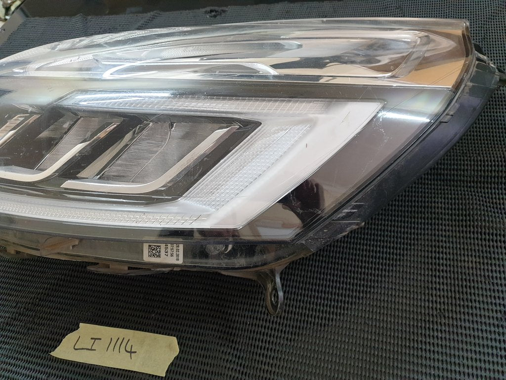 Renault Clio IV Left Headlight