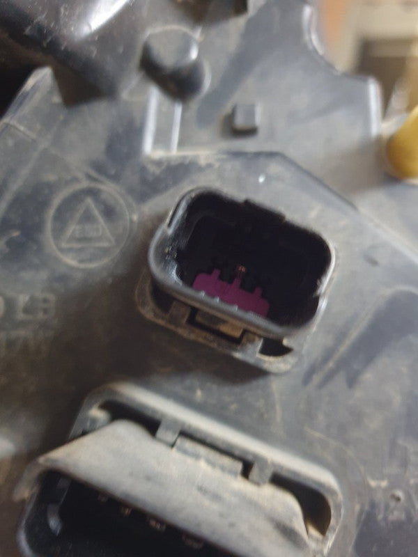 Renault Clio IV Left Headlight