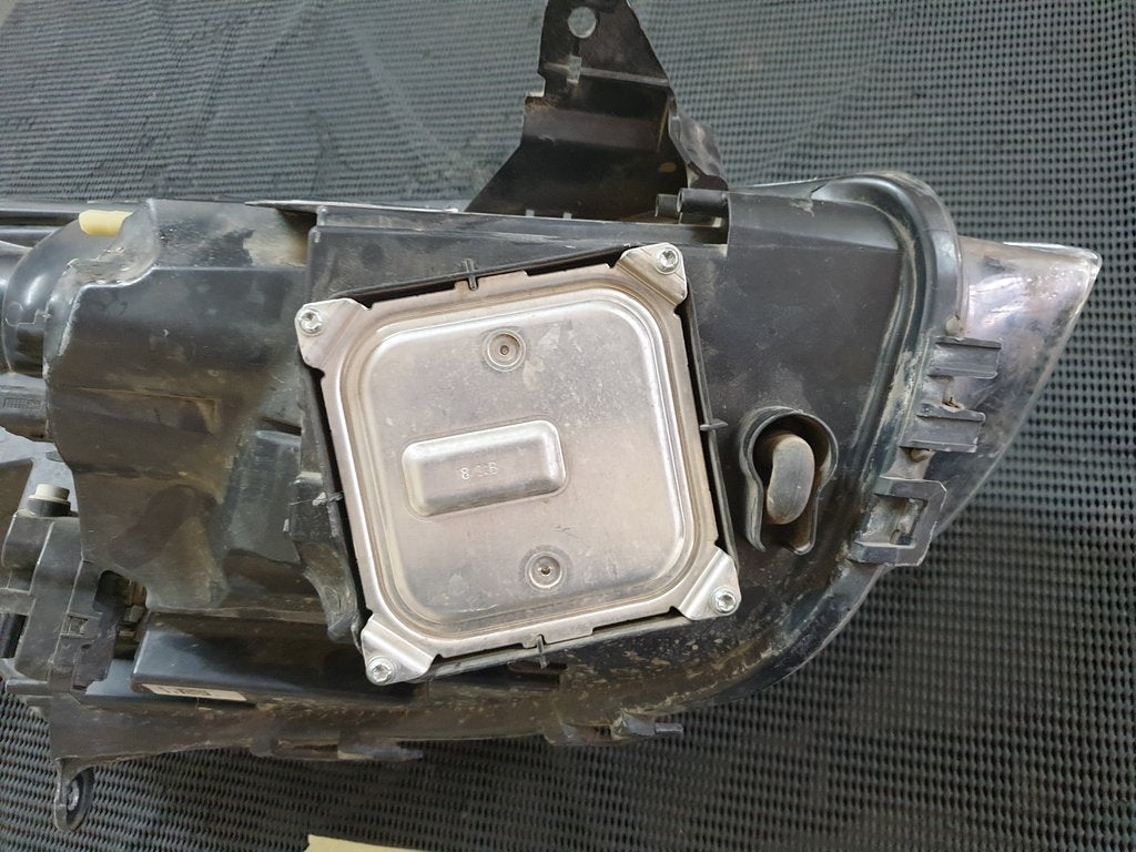 Renault Clio IV Left Headlight