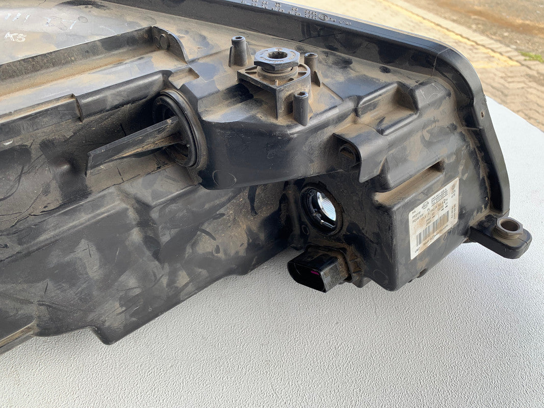 Volkswagen Caddy 2011 Left Headlight
