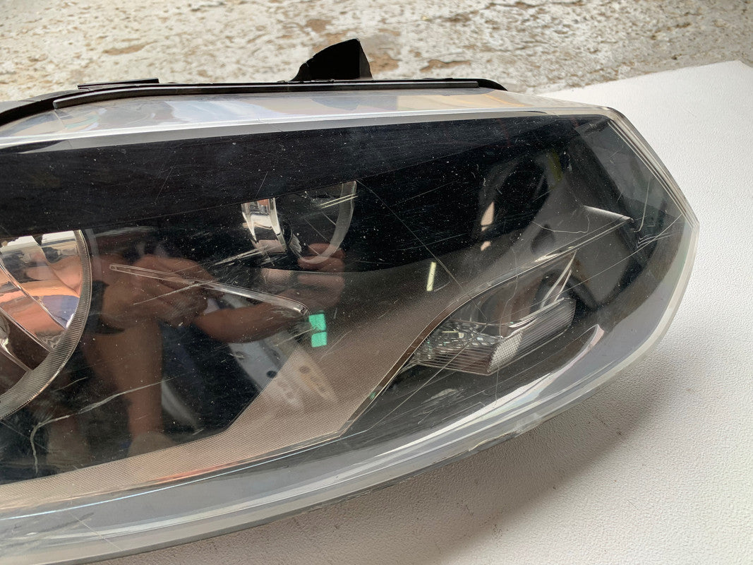 Volkswagen Polo 6 2013 Right Headlight