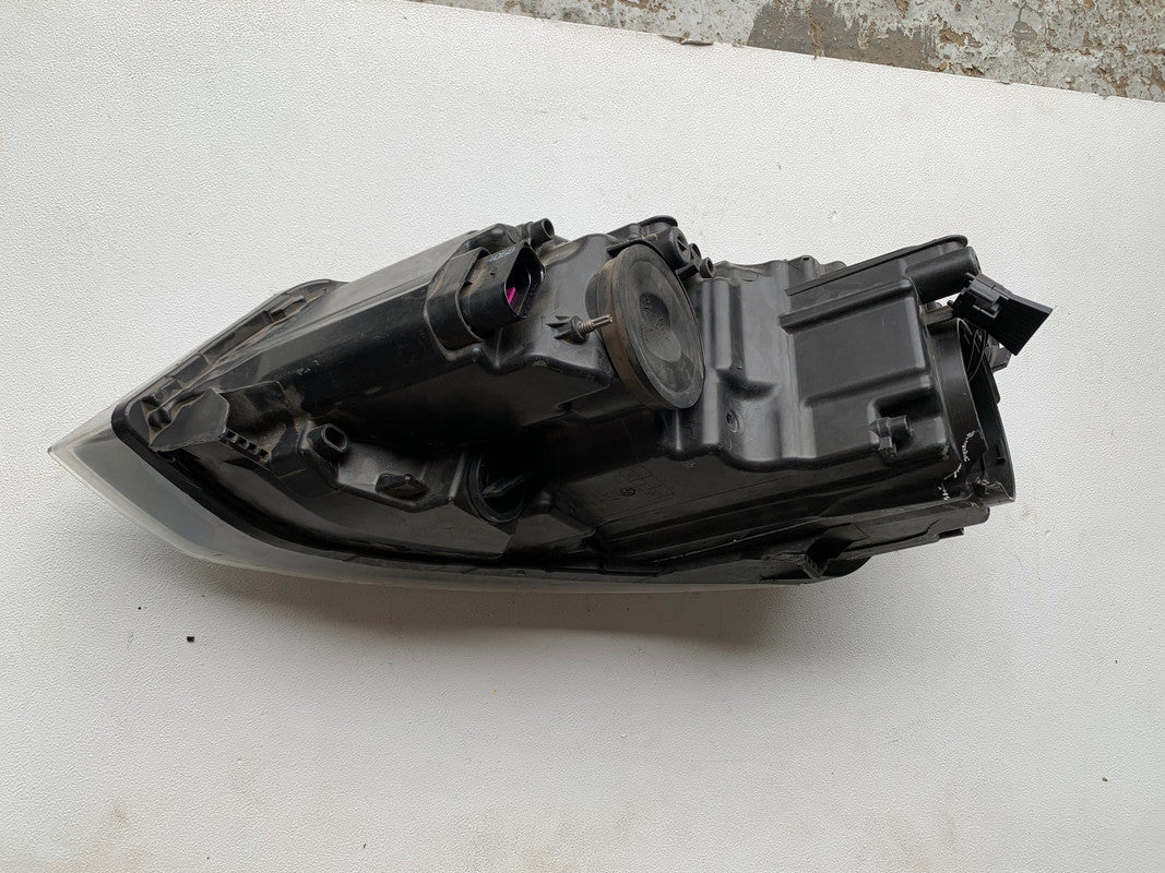 Volkswagen Polo 6 2013 Right Headlight