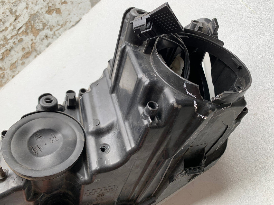 Volkswagen Polo 6 2013 Right Headlight