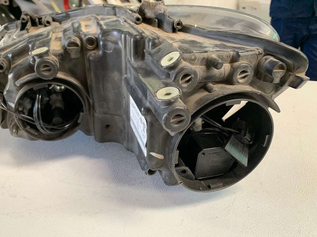 Volkswagen Polo Right Headlight