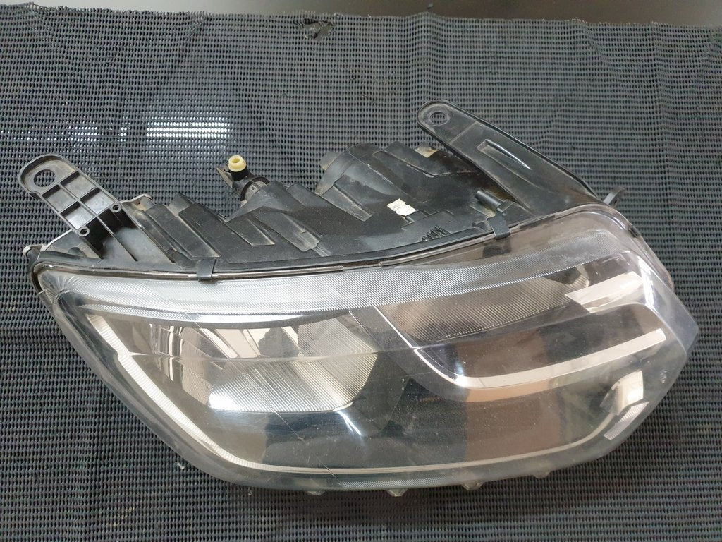 Renault Duster Right Headlight