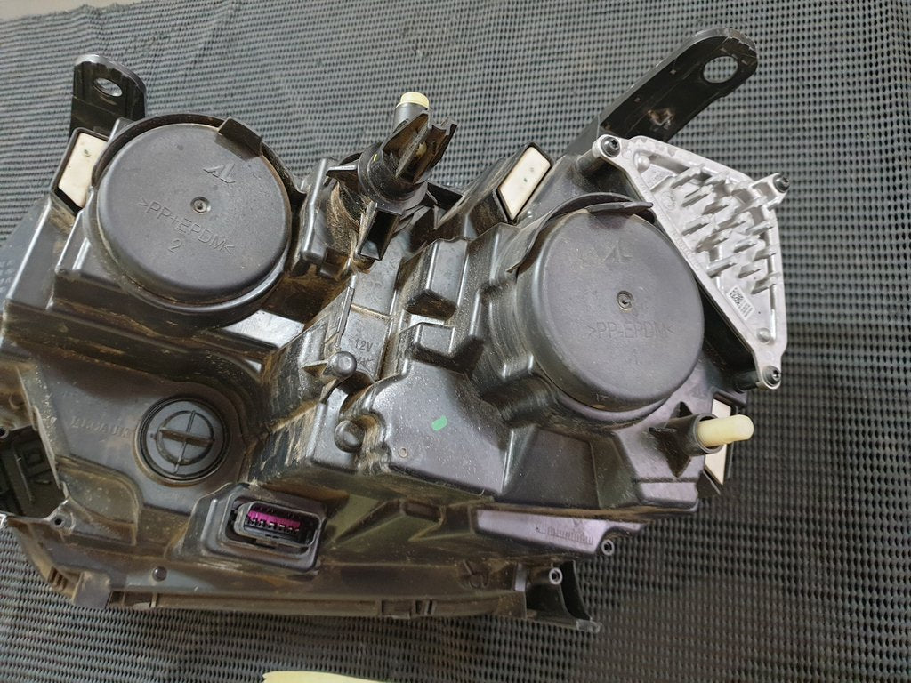 Renault Duster Right Headlight