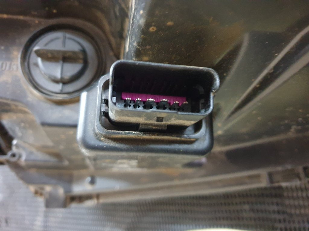 Renault Duster Right Headlight