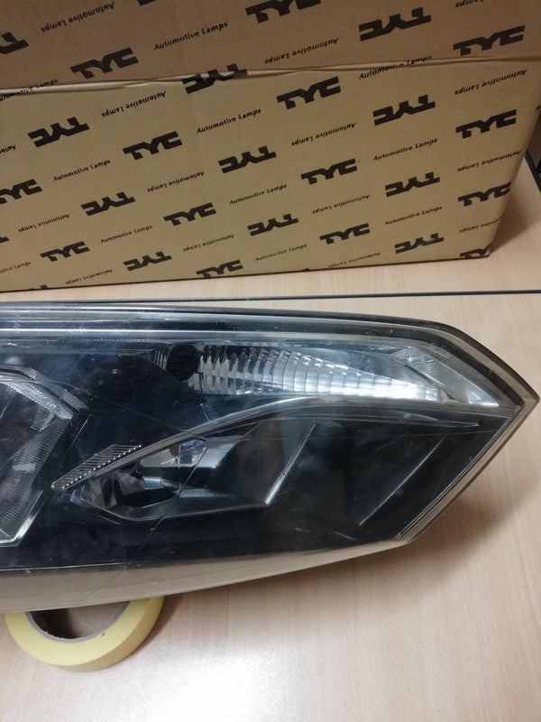 Volkswagen Aftermarket Polo Left Headlight