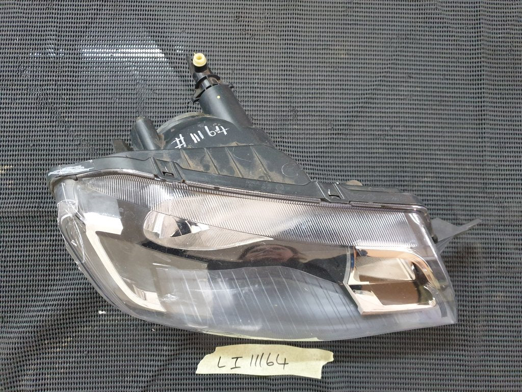 Renault Kwid Right Headlight