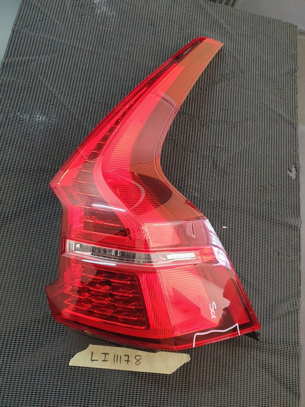 Volvo XC60 2021 Right Rear Taillight