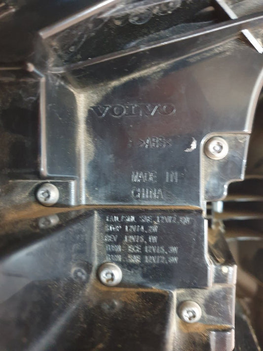 Volvo XC60 2021 Right Rear Taillight