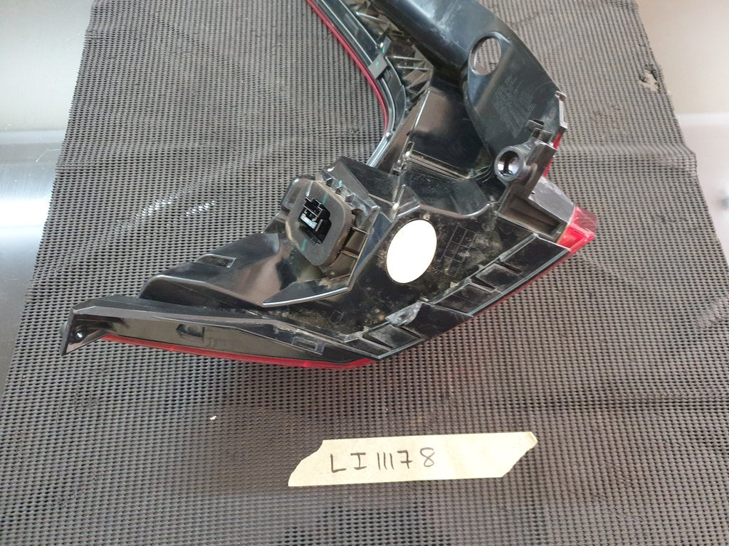 Volvo XC60 2021 Right Rear Taillight