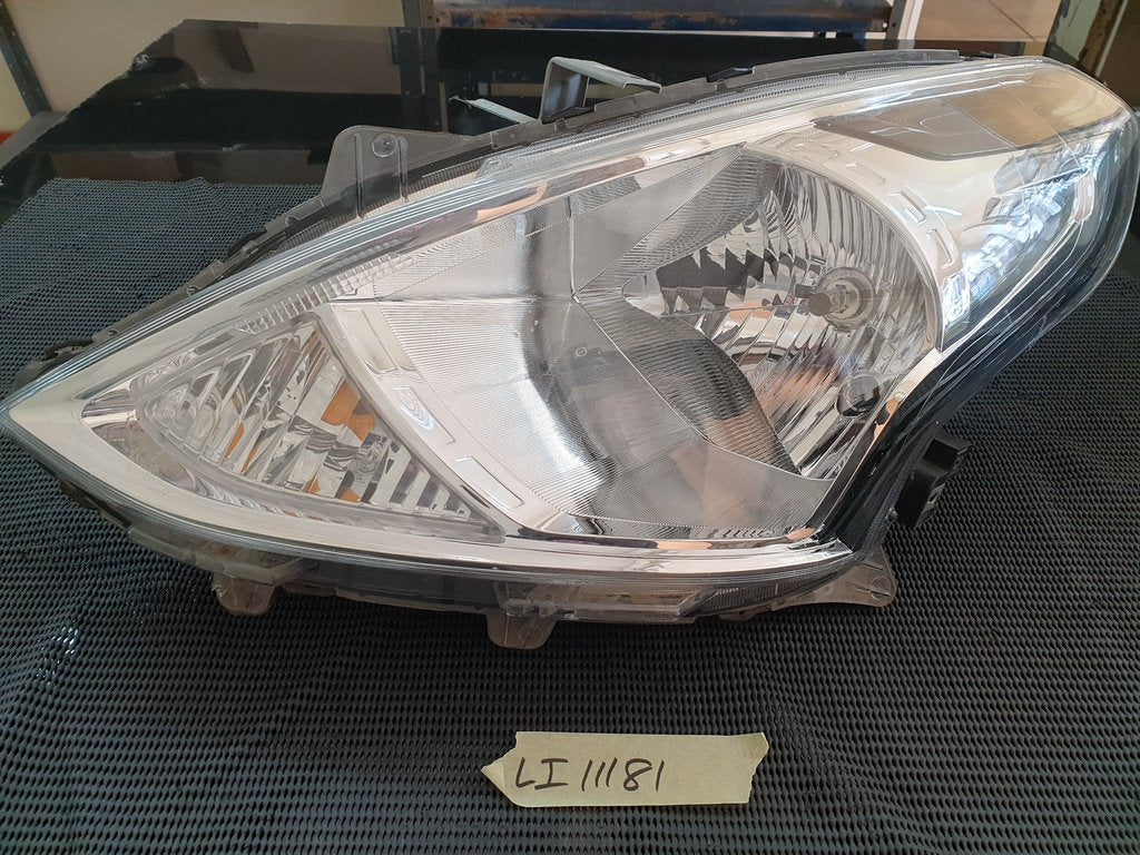 Nissan Almera 1.5 Left Headlight