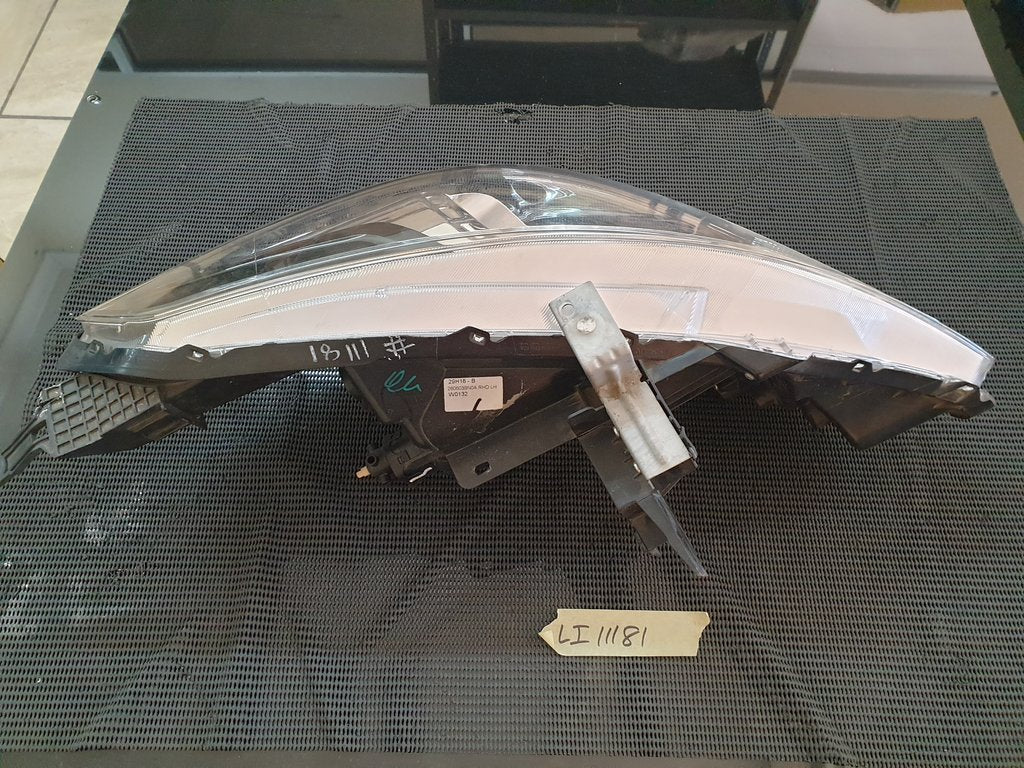 Nissan Almera 1.5 Left Headlight