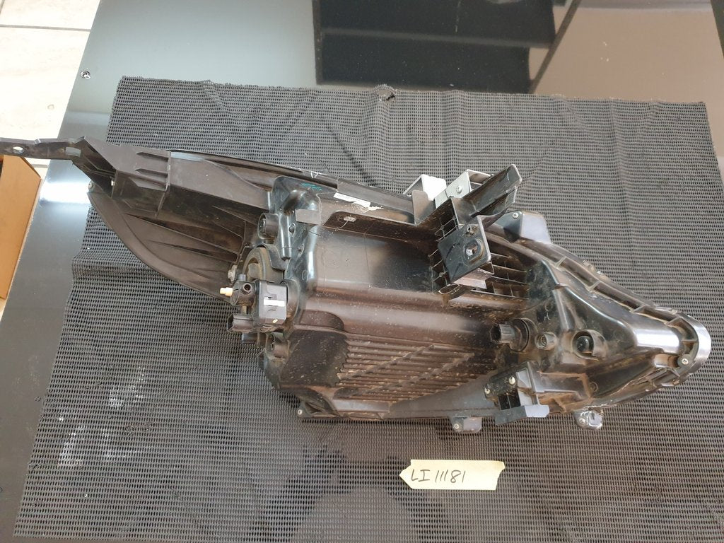 Nissan Almera 1.5 Left Headlight