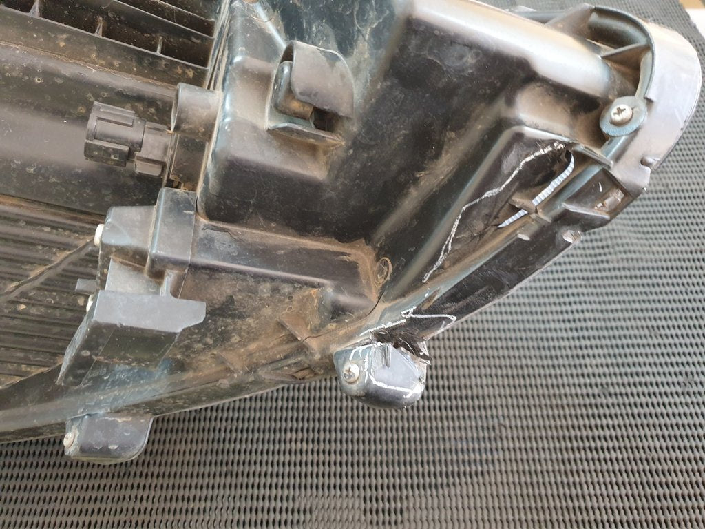 Nissan Almera 1.5 Left Headlight